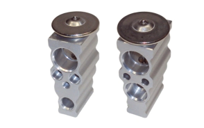 VALV. EXP. BLOCK NISSAN VERSA 2017+      